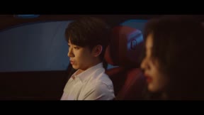借顏9