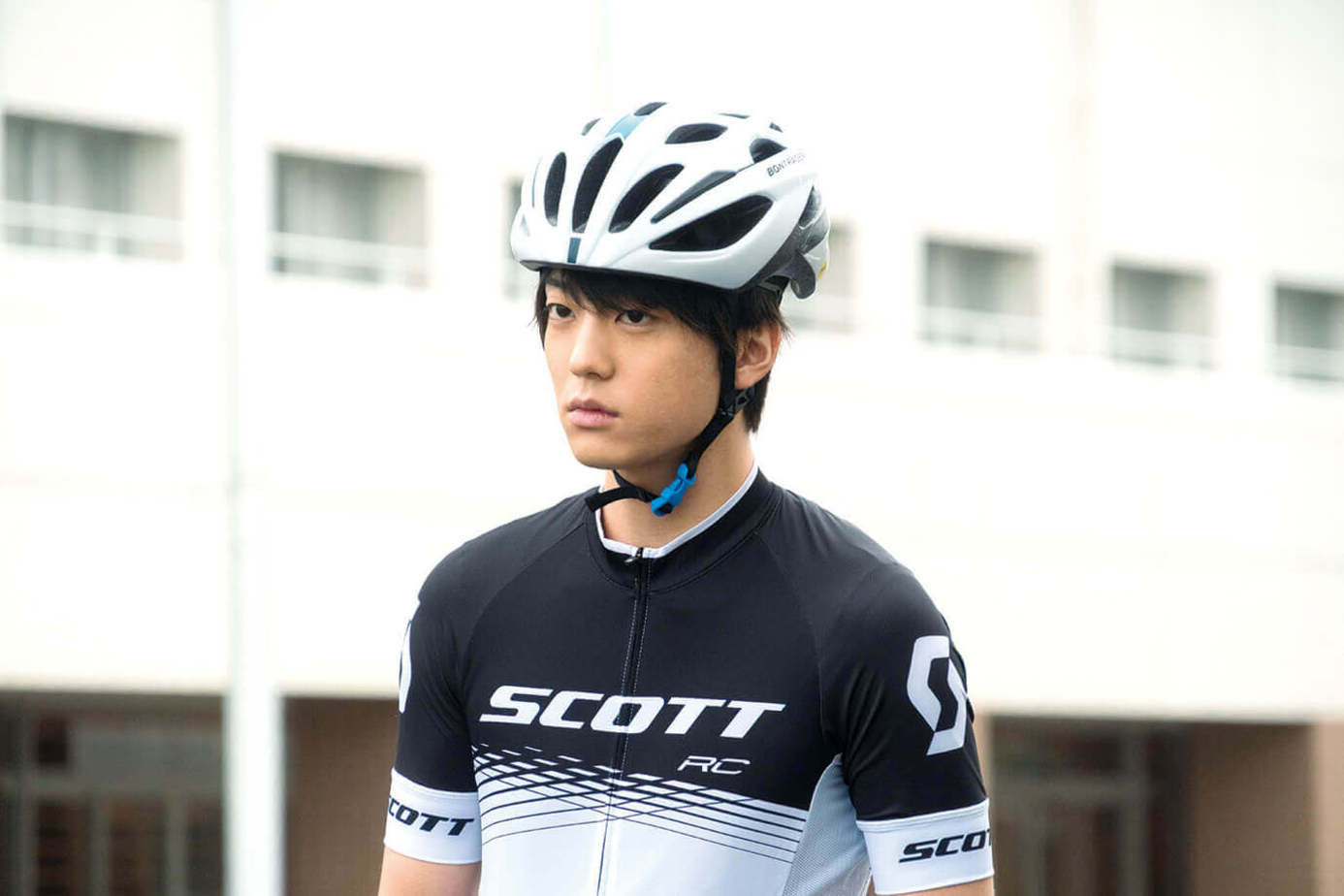 飆速宅男